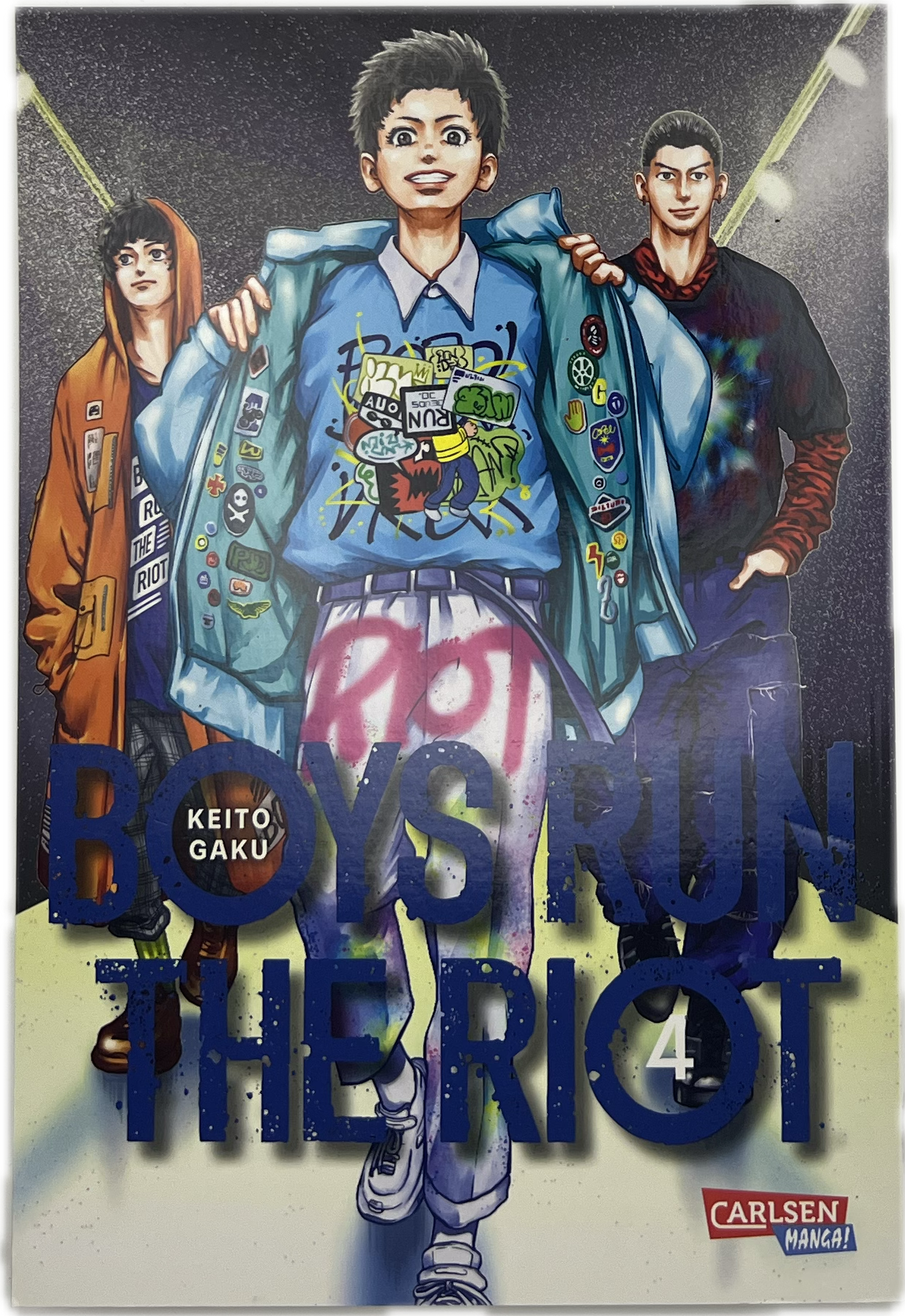 Boys Run the Riot 04
