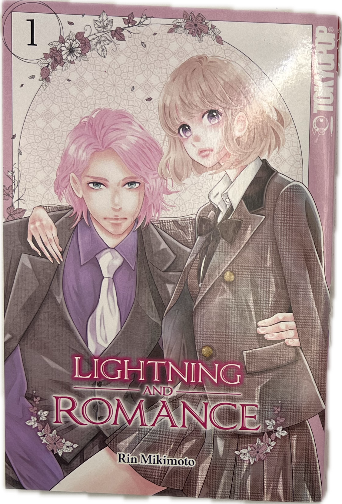 Lightning and Romance 01