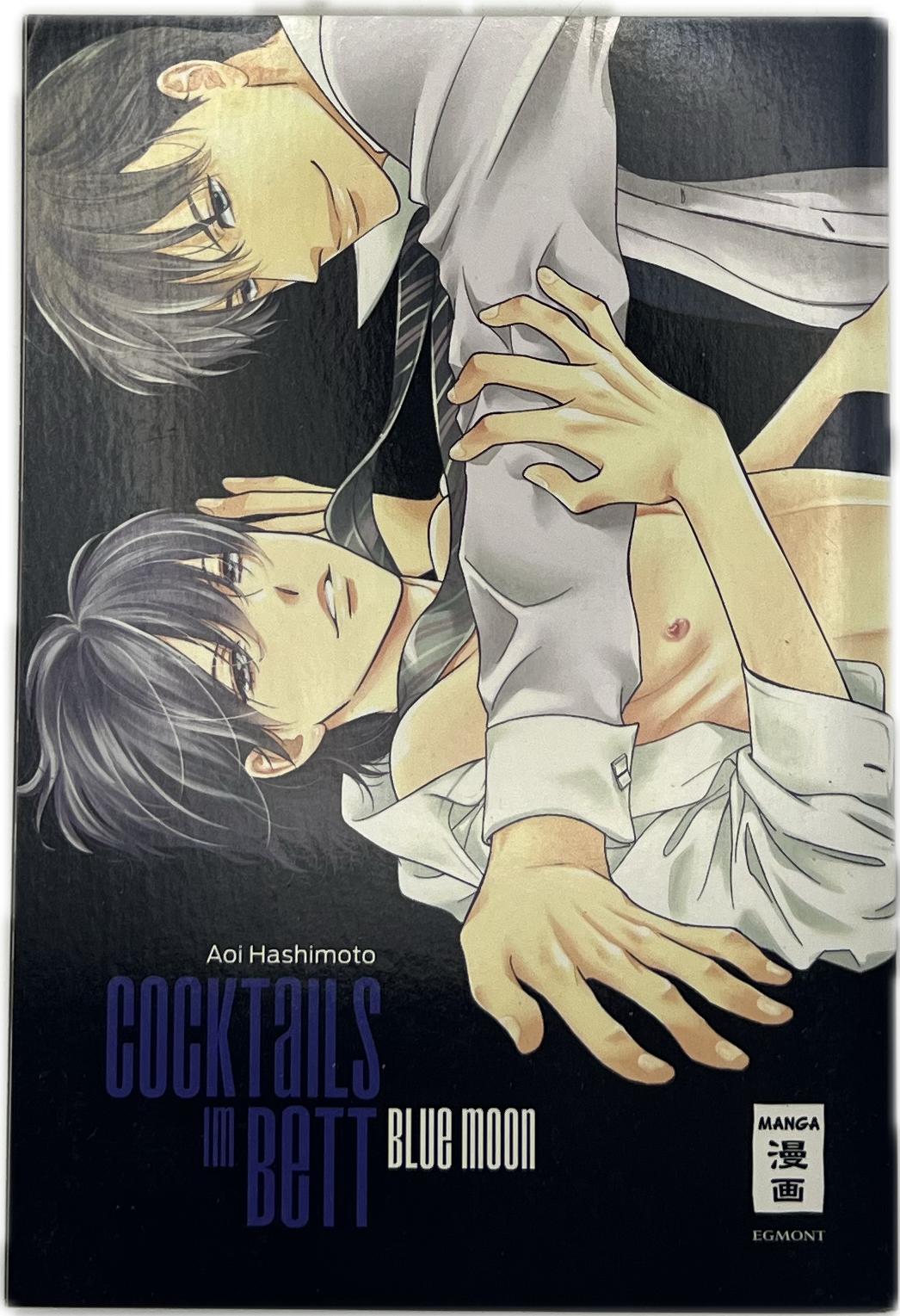 Cocktails in Bed - Blue Moon